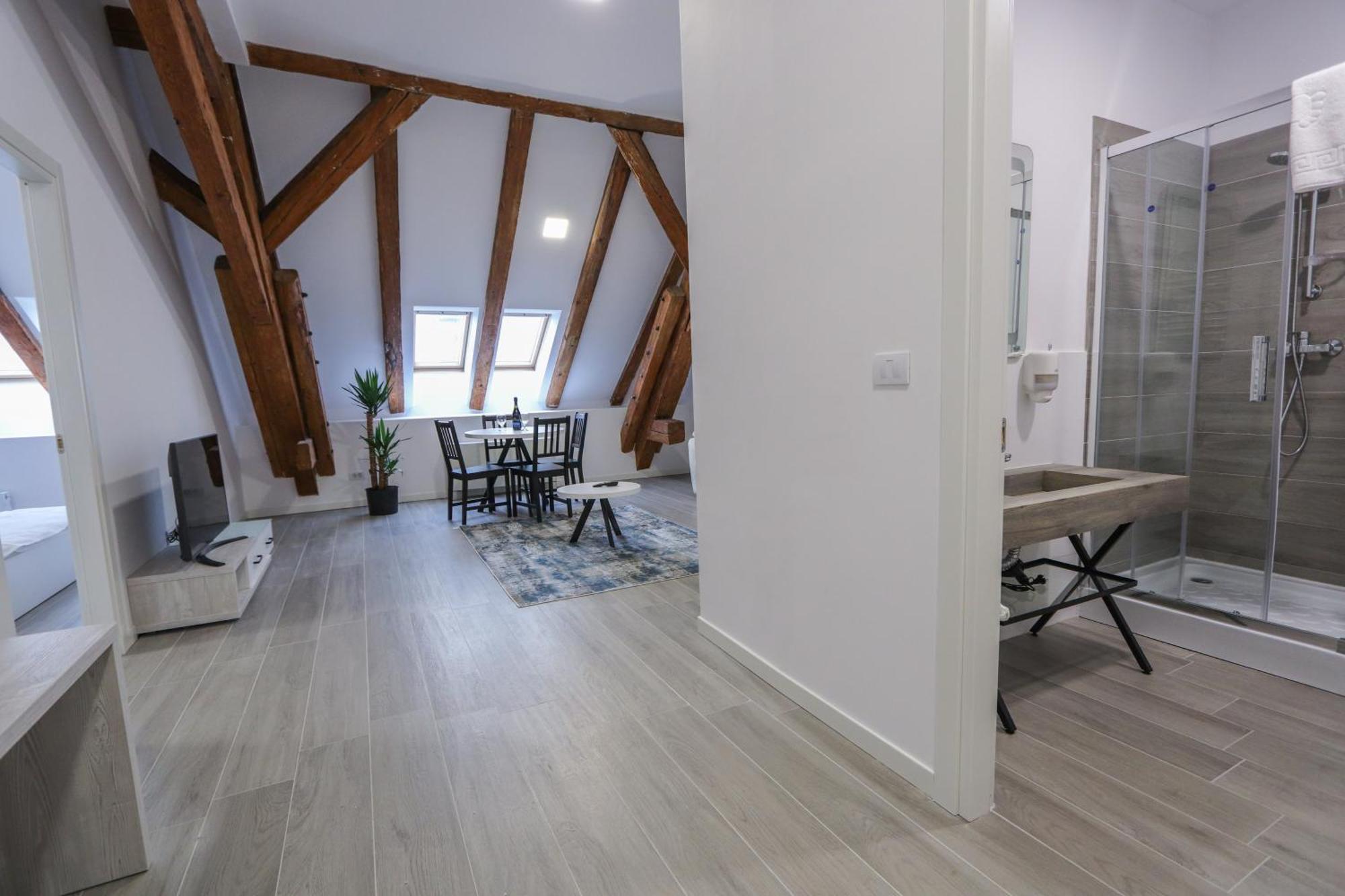 Palatul Lugoj Apartman Kültér fotó