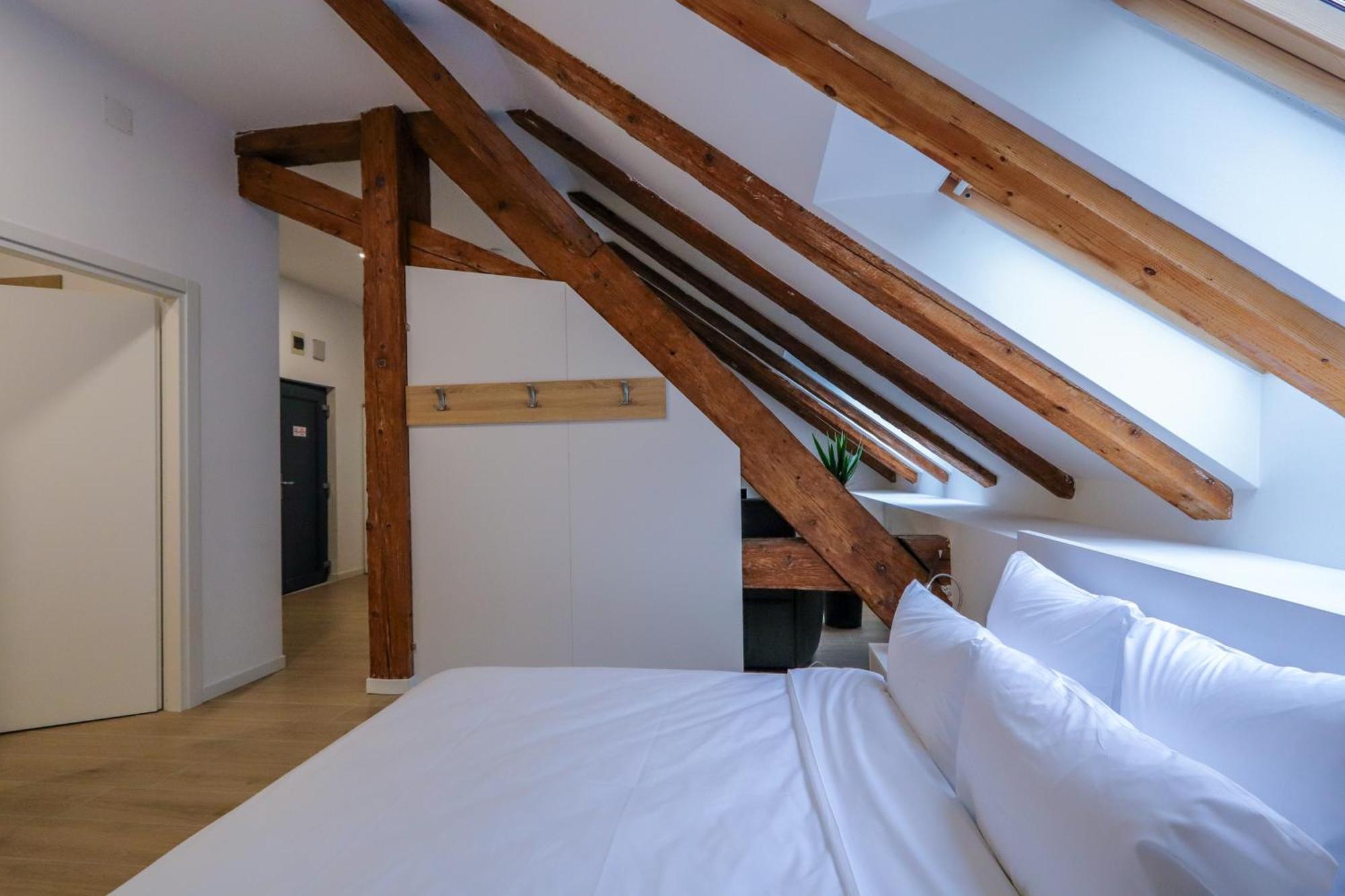 Palatul Lugoj Apartman Kültér fotó